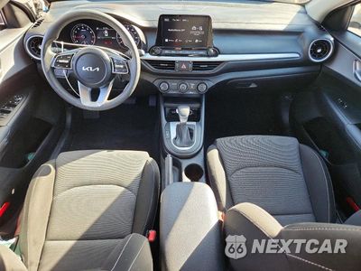 Zdjęcie 8 z 12 samochodu: 2023 KIA FORTE LXS VIN:3KPF24ADXPE637072 - miniatura