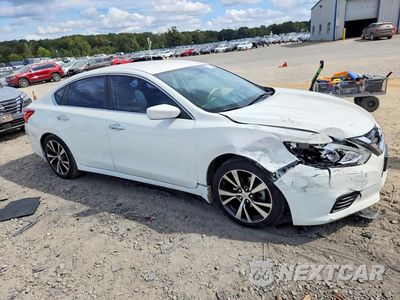 Czwarte zdjęcie samochodu z boku: 2017 NISSAN ALTIMA 2.5 S VIN:1N4AL3AP2HC273580 - miniatura
