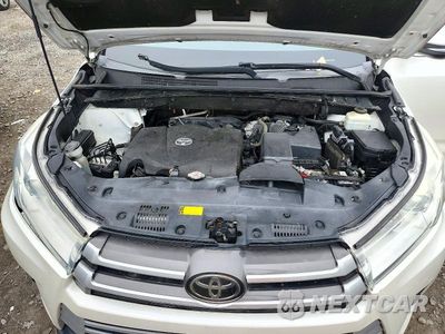 Zdjęcie 12 z 13 samochodu: 2018 TOYOTA HIGHLANDER XLE VIN:5TDJZRFH7JS543243 - miniatura