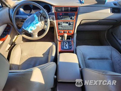 Zdjęcie 8 z 12 samochodu: 2002 ACURA 3.5RL VIN:JH4KA96582C013673 - miniatura