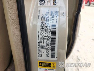 Zdjęcie 14 z 14 samochodu: 2005 LEXUS LX 470 VIN:JTJHT00W053555371 - miniatura