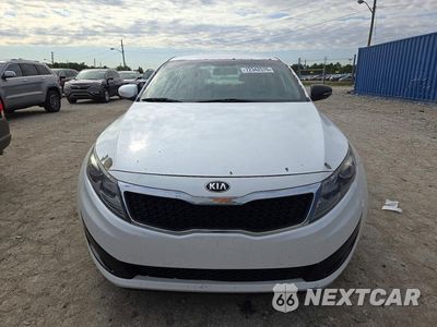 Piąte zdjęcie samochodu w środku: 2013 KIA OPTIMA LX VIN:5XXGM4A71DG172502 - miniatura