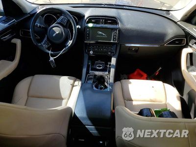 Zdjęcie 8 z 13 samochodu: 2017 JAGUAR F-PACE PREMIUM VIN:SADCJ2BV7HA495208 - miniatura