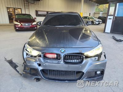 Piąte zdjęcie samochodu w środku: 2017 BMW 340 XI VIN:WBA8B7G57HNU37223 - miniatura