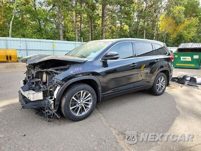 2018 TOYOTA HIGHLANDER XLE 5TDJZRFH3JS885482 - główne zdjęcie licytacji z USA - miniatura