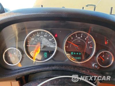 Zdjęcie 9 z 13 samochodu: 2014 JEEP WRANGLER UNLIMITED SAHARA VIN:1C4BJWEG5EL110854 - miniatura