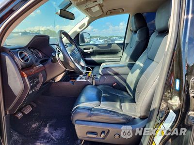 Zdjęcie 7 z 12 samochodu: 2017 TOYOTA TUNDRA CREWMAX LIMITED VIN:5TFFW5F11HX213144 - miniatura