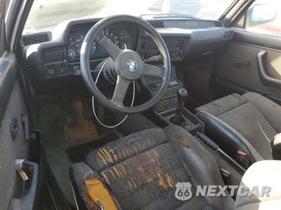 Zdjęcie 8 z 12 samochodu: 1983 BMW 320 I VIN:WBAAG3304D8385676 - miniatura