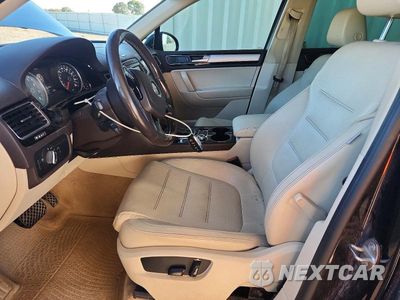 Zdjęcie 7 z 13 samochodu: 2017 VOLKSWAGEN TOUAREG SPORT VIN:WVGEF7BP4HD002910 - miniatura