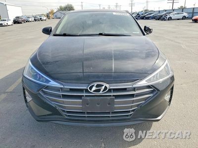Piąte zdjęcie samochodu w środku: 2020 HYUNDAI ELANTRA SEL VIN:KMHD84LF4LU064925 - miniatura
