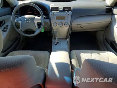Zdjęcie 8 z 12 samochodu: 2010 TOYOTA CAMRY LE VIN:4T1BF3EK1AU024459 - miniatura