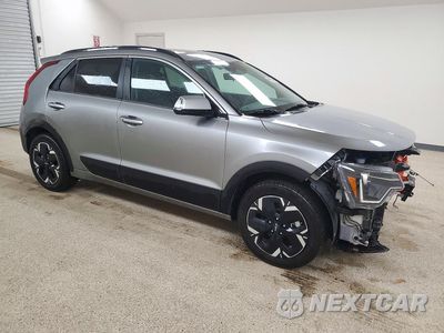 Czwarte zdjęcie samochodu z boku: 2024 KIA NIRO WIND VIN:KNDCR3L16R5101925 - miniatura