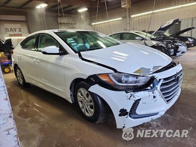 Czwarte zdjęcie samochodu z boku: 2017 HYUNDAI ELANTRA SE VIN:5NPD74LF0HH212450 - miniatura