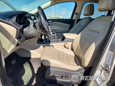 Zdjęcie 7 z 13 samochodu: 2017 FORD ESCAPE TITANIUM VIN:1FMCU9J92HUA95938 - miniatura