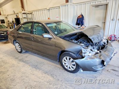 Czwarte zdjęcie samochodu z boku: 2006 TOYOTA CAMRY LE VIN:4T1BE32K56U650434 - miniatura