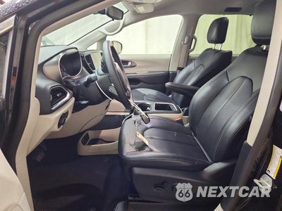 Zdjęcie 7 z 13 samochodu: 2024 CHRYSLER PACIFICA TOURING L VIN:2C4RC1BG4RR155300 - miniatura