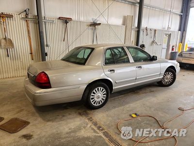 Trzecie zdjęcie samochodu z tyłu: 2006 MERCURY GRAND MARQUIS LS VIN:2MEFM75V66X609839 - miniatura