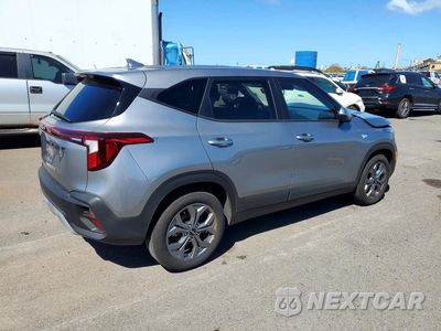 Trzecie zdjęcie samochodu z tyłu: 2026 KIA SELTOS LX VIN:KNDEP2AAXT7946705 - miniatura