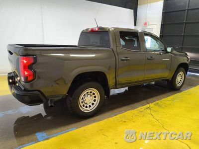 Trzecie zdjęcie samochodu z tyłu: 2024 CHEVROLET COLORADO VIN:1GCGSBECXR1266950 - miniatura