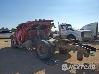 Drugie zdjęcie samochodu z przodu: 2017 FREIGHTLINER CASCADIA 113 SEMI TRUCK VIN:3AKJGBDV8HSJD4761 - miniatura