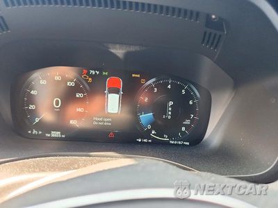 Zdjęcie 9 z 13 samochodu: 2019 VOLVO XC60 T6 R-DESIGN VIN:LYVA22RM0KB220566 - miniatura
