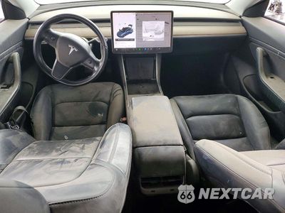 Zdjęcie 8 z 12 samochodu: 2019 TESLA MODEL 3 VIN:5YJ3E1EB6KF388175 - miniatura
