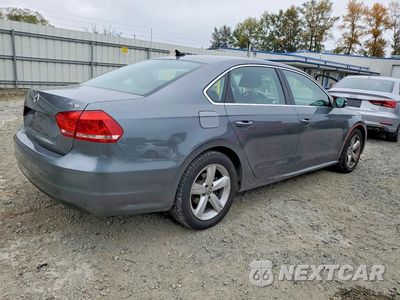 Trzecie zdjęcie samochodu z tyłu: 2014 VOLKSWAGEN PASSAT SE VIN:1VWBT7A38EC056773 - miniatura