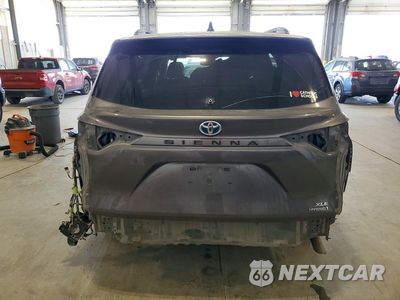 Zdjęcie 6 z 14 samochodu: 2021 TOYOTA SIENNA XLE VIN:5TDJRKEC8MS037535 - miniatura