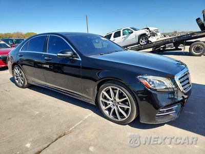 Czwarte zdjęcie samochodu z boku: 2019 MERCEDES-BENZ S 560 VIN:WDDUG8DB1KA457006 - miniatura