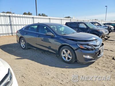 Czwarte zdjęcie samochodu z boku: 2019 CHEVROLET MALIBU LS VIN:1G1ZB5ST5KF228199 - miniatura