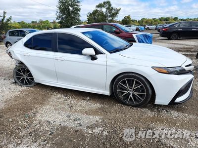 Czwarte zdjęcie samochodu z boku: 2023 TOYOTA CAMRY SE VIN:4T1G11AK9PU789538 - miniatura