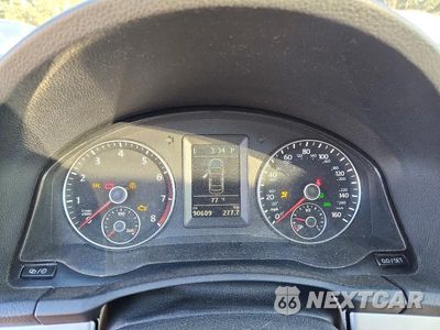 Zdjęcie 9 z 12 samochodu: 2013 VOLKSWAGEN EOS KOMFORT VIN:WVWBW8AH7DV006042 - miniatura