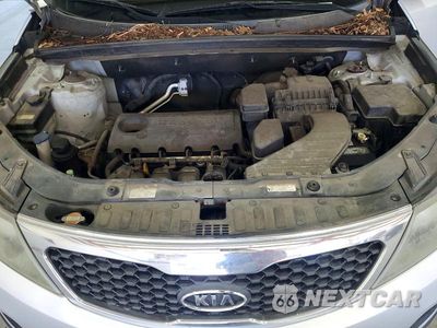 Zdjęcie 12 z 13 samochodu: 2011 KIA SORENTO LX VIN:5XYKTCA1XBG034470 - miniatura