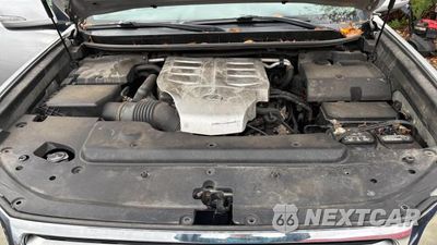 Zdjęcie 7 z 10 samochodu: 2012 LEXUS GX 460 VIN:JTJBM7FX0C5038360 - miniatura