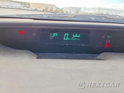 Zdjęcie 9 z 12 samochodu: 2008 TOYOTA PRIUS STANDARD VIN:JTDKB20U287704348 - miniatura