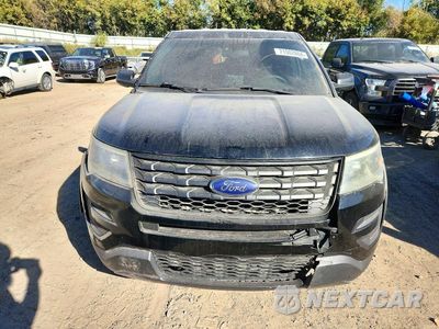 Piąte zdjęcie samochodu w środku: 2016 FORD EXPLORER POLICE INTERCEPTOR VIN:1FM5K8AR6GGA28457 - miniatura