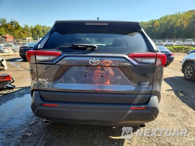 Zdjęcie 6 z 12 samochodu: 2019 TOYOTA RAV4 XLE VIN:JTMP1RFV5KD515848 - miniatura