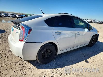 Trzecie zdjęcie samochodu z tyłu: 2013 TOYOTA PRIUS THREE VIN:JTDKN3DU9D5674746 - miniatura