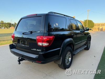 Czwarte zdjęcie samochodu z boku: 2005 TOYOTA SEQUOIA SR5 VIN:5TDBT44A05S236291 - miniatura