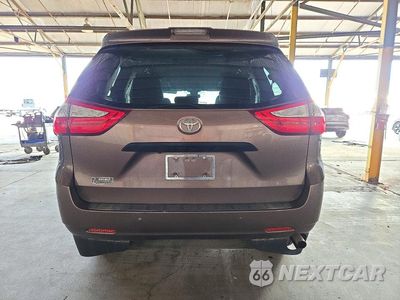 Zdjęcie 6 z 13 samochodu: 2019 TOYOTA SIENNA XLE 8-PASSENGER VIN:5TDYZ3DC3KS012254 - miniatura