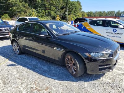 Czwarte zdjęcie samochodu z boku: 2019 JAGUAR XE PREMIUM VIN:SAJAJ4FX1KCP46733 - miniatura