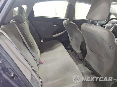 Zdjęcie 10 z 12 samochodu: 2014 TOYOTA PRIUS TWO VIN:JTDKN3DU0E1781628 - miniatura