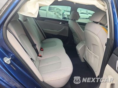 Zdjęcie 10 z 12 samochodu: 2016 HYUNDAI SONATA SE VIN:5NPE24AF2GH320508 - miniatura