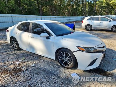 Czwarte zdjęcie samochodu z boku: 2020 TOYOTA CAMRY SE VIN:4T1G11AK3LU889189 - miniatura