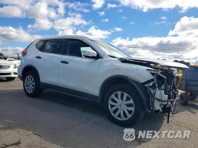Czwarte zdjęcie samochodu z boku: 2017 NISSAN ROGUE S VIN:KNMAT2MV8HP529874 - miniatura