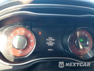 Zdjęcie 9 z 12 samochodu: 2016 DODGE CHALLENGER SRT HELLCAT VIN:2C3CDZC95GH199542 - miniatura