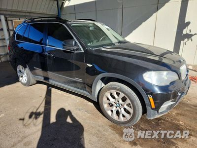 Czwarte zdjęcie samochodu z boku: 2013 BMW X5 XDRIVE35I VIN:5UXZV4C51D0B20405 - miniatura
