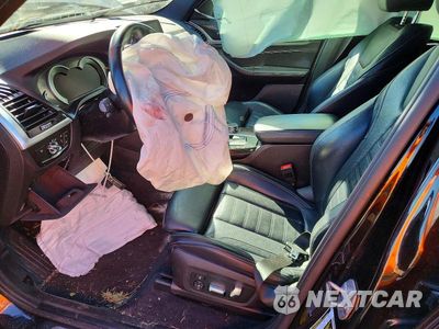 Zdjęcie 7 z 13 samochodu: 2019 BMW X3 XDRIVE30I VIN:5UXTR9C57KLE11641 - miniatura