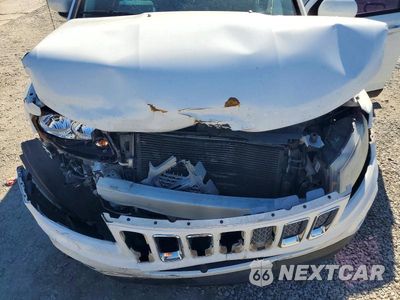 Zdjęcie 12 z 13 samochodu: 2016 JEEP COMPASS LATITUDE VIN:1C4NJDEB4GD662932 - miniatura