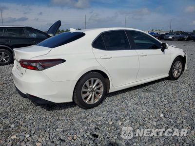 Trzecie zdjęcie samochodu z tyłu: 2023 TOYOTA CAMRY LE VIN:4T1C11AK1PU162797 - miniatura